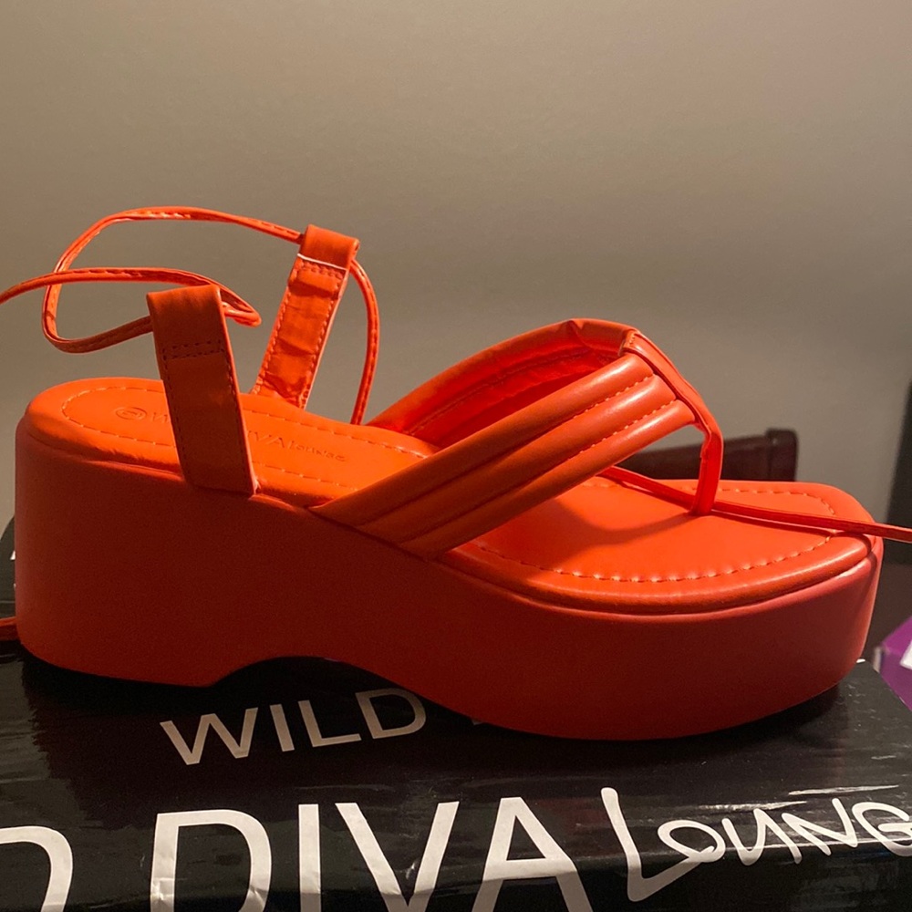 Orange platform